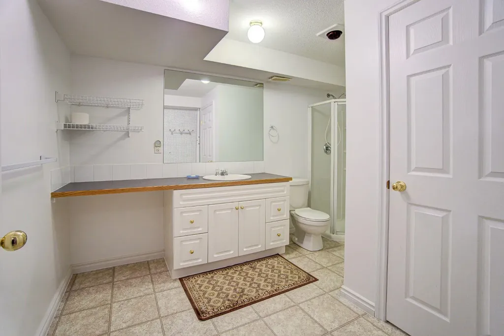26 Skyline Crescent Claresholm AB T0L 0T0