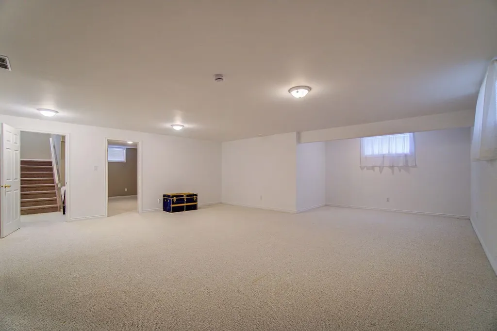 26 Skyline Crescent Claresholm AB T0L 0T0
