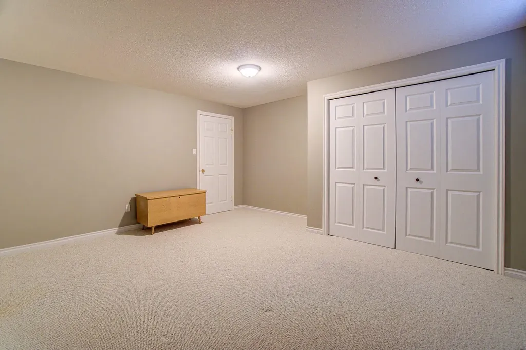 26 Skyline Crescent Claresholm AB T0L 0T0