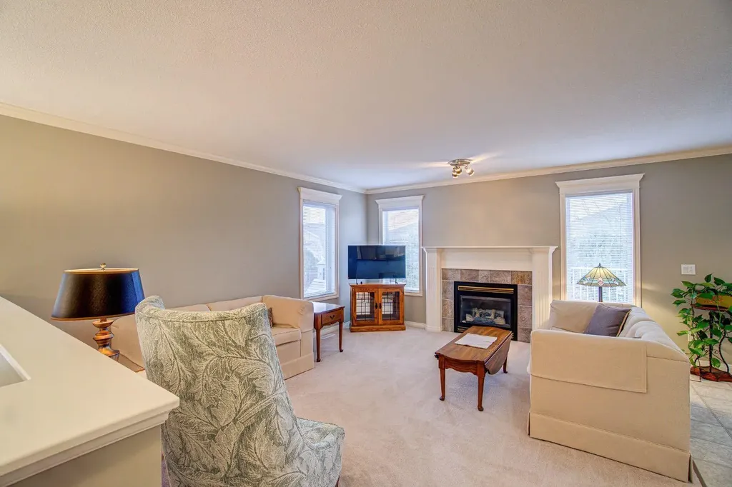 26 Skyline Crescent Claresholm AB T0L 0T0