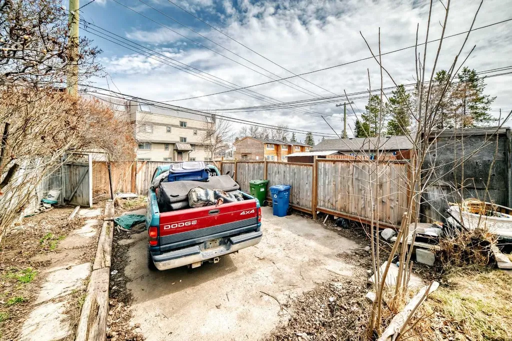 3042 Doverville Crescent SE Calgary AB t2b1t9