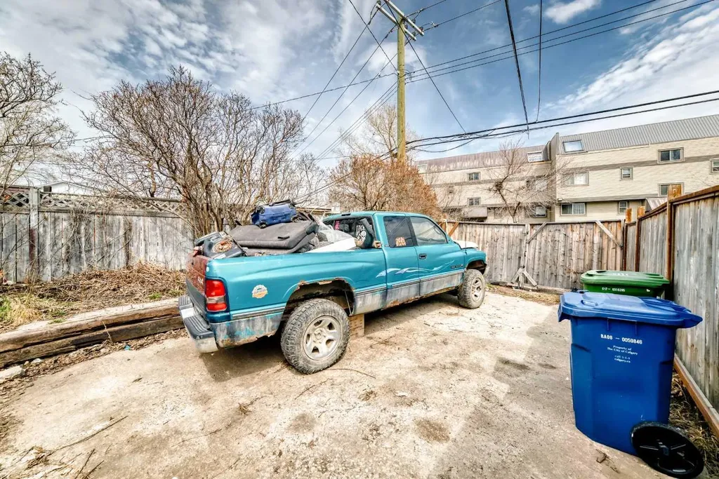 3042 Doverville Crescent SE Calgary AB t2b1t9