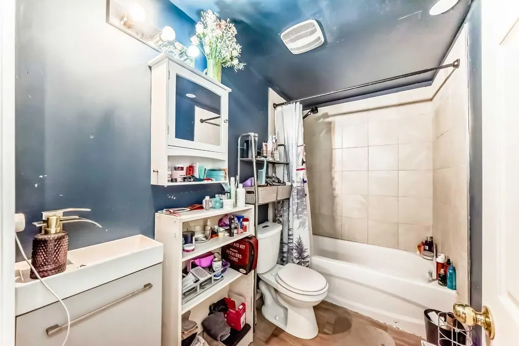 3042 Doverville Crescent SE Calgary AB t2b1t9