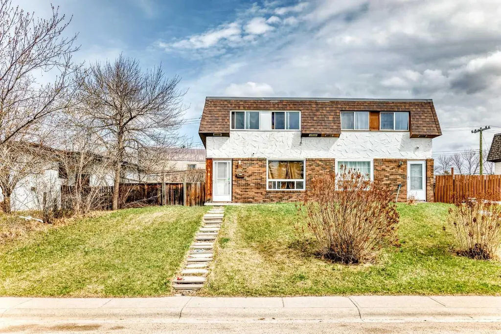 3042 Doverville Crescent SE Calgary AB t2b1t9