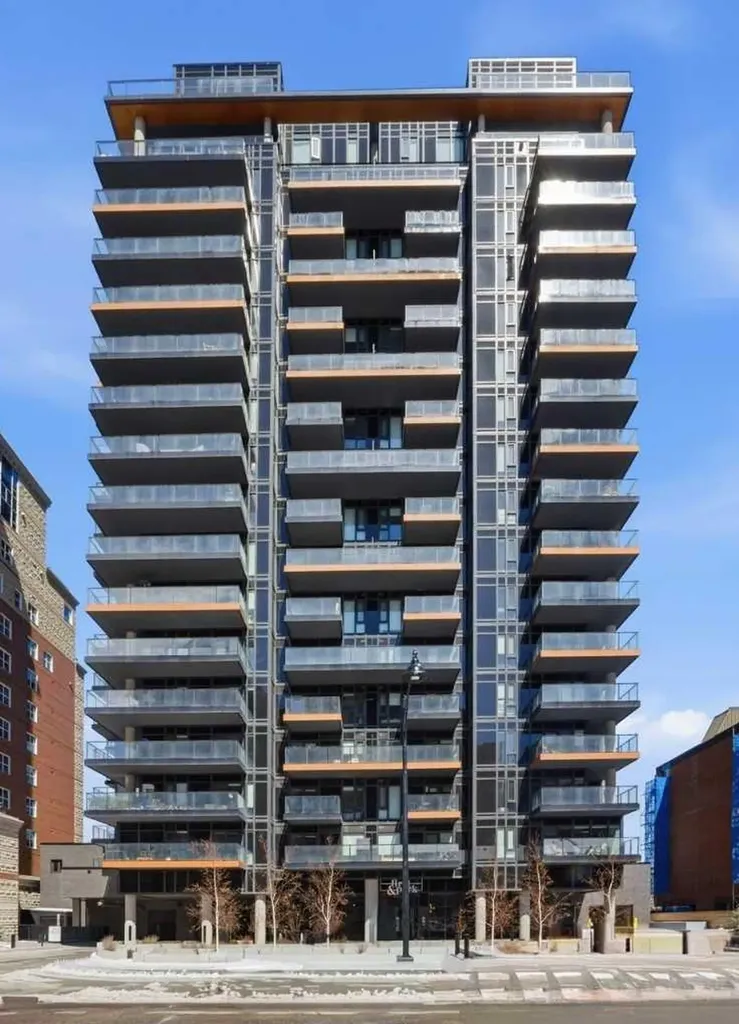 730 2 Avenue SW Calgary AB T2P 1R8