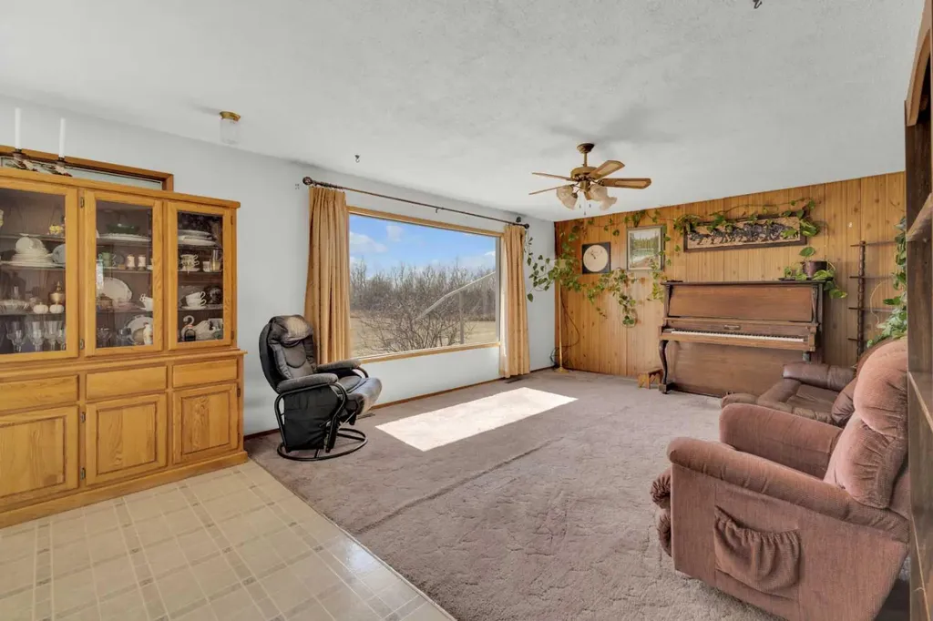 38311 Range Road 244 Rural Lacombe County AB T0C 0Y0