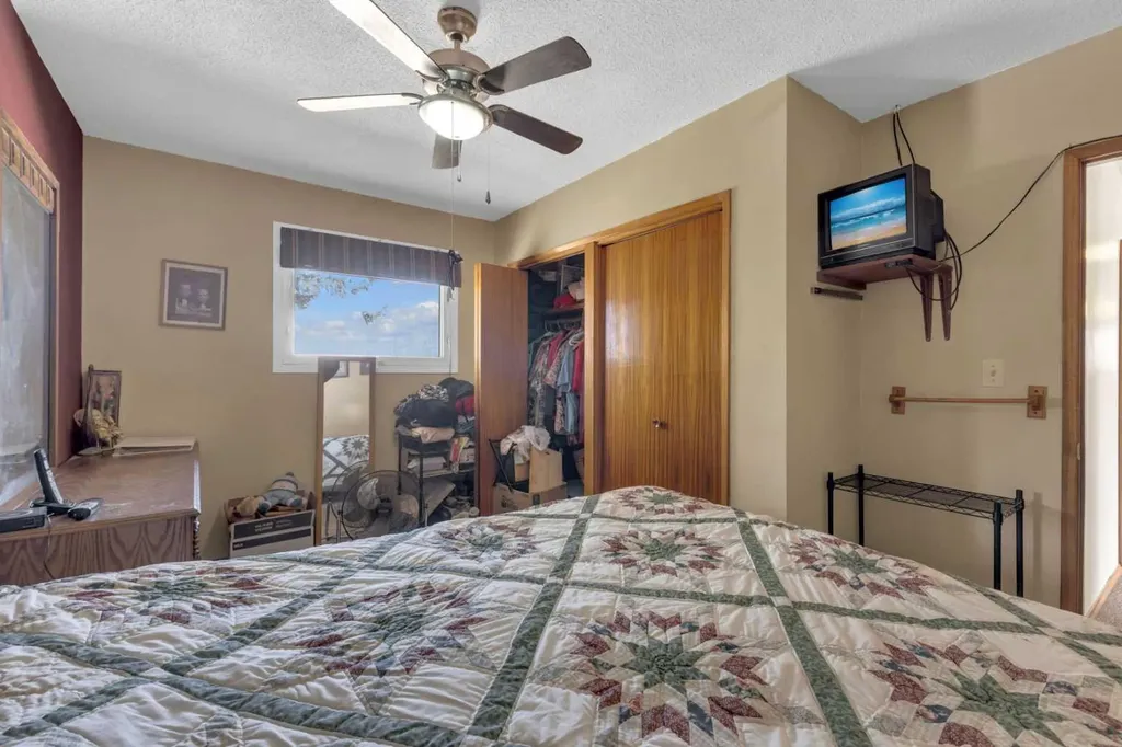 38311 Range Road 244 Rural Lacombe County AB T0C 0Y0