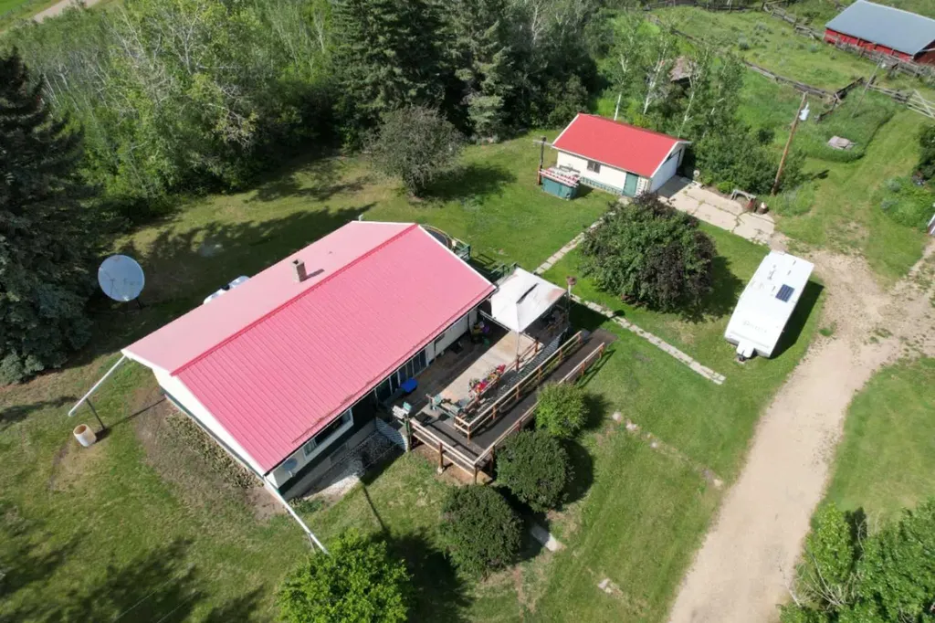 38311 Range Road 244 Rural Lacombe County AB T0C 0Y0