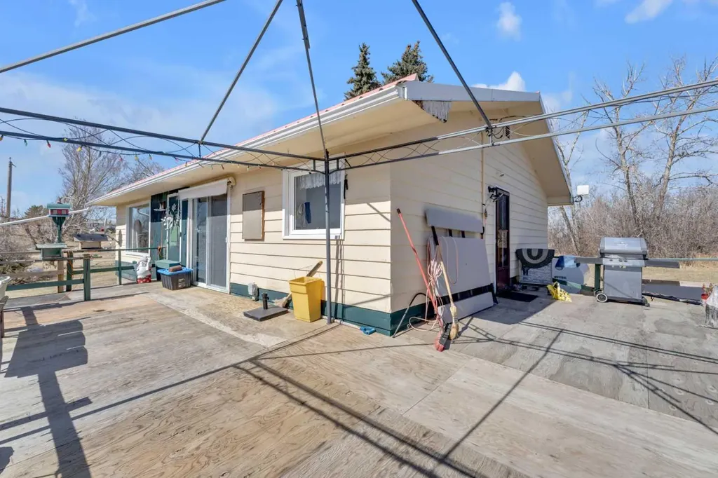 38311 Range Road 244 Rural Lacombe County AB T0C 0Y0
