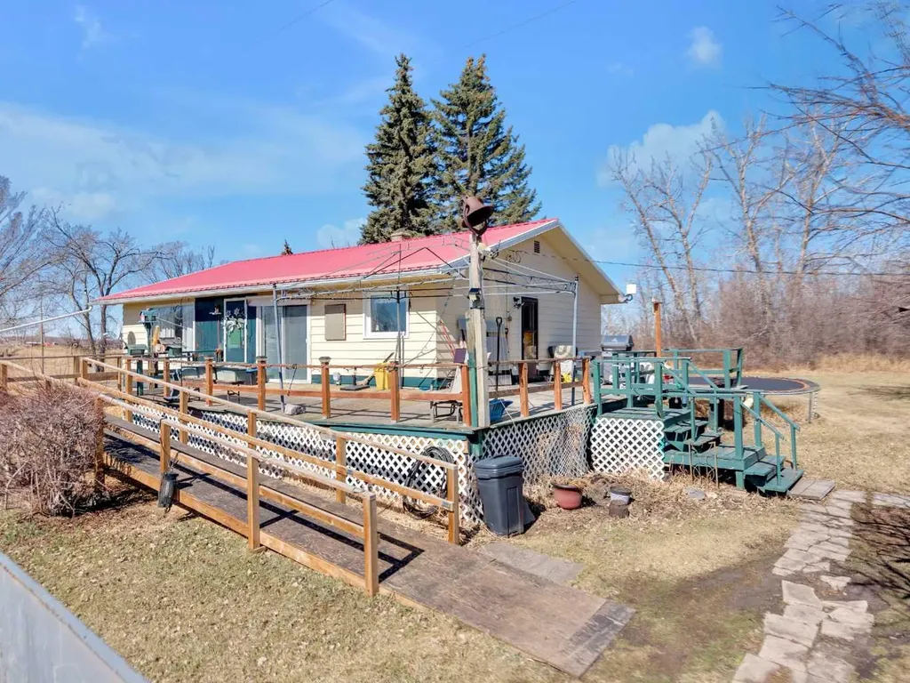38311 Range Road 244 Rural Lacombe County AB T0C 0Y0