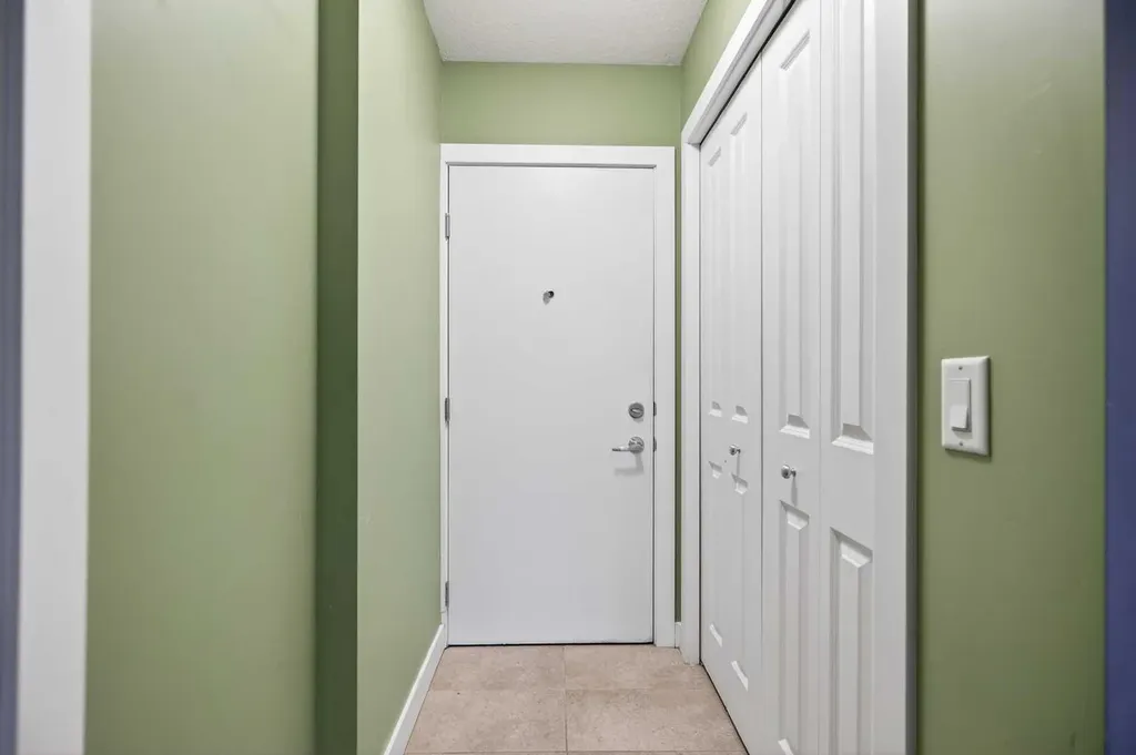 125 23 Avenue SW Calgary AB T2S 0H9