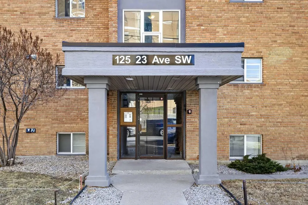 125 23 Avenue SW Calgary AB T2S 0H9