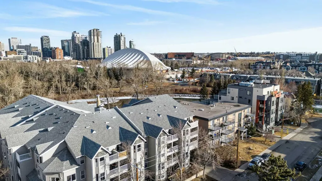 125 23 Avenue SW Calgary AB T2S 0H9