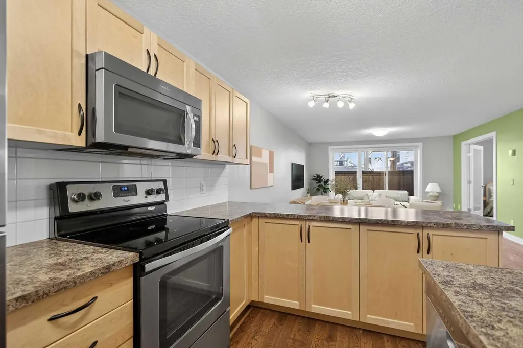 125 23 Avenue SW Calgary AB T2S 0H9