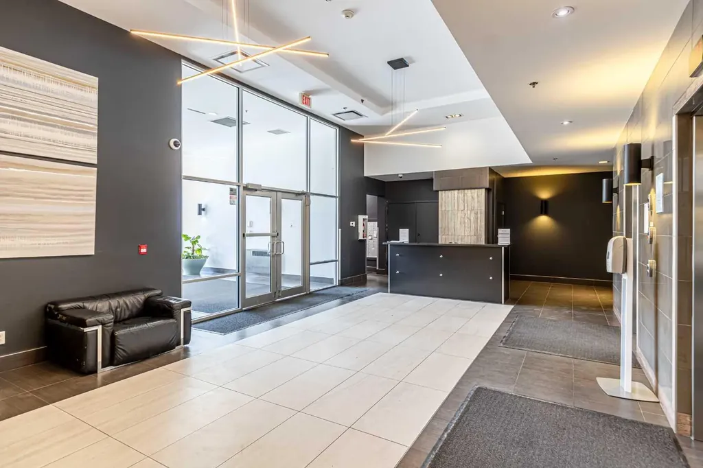 210 15 Avenue SE Calgary AB T2G 0B5