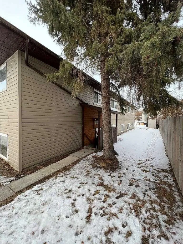 3832 47 Street Red Deer AB T4n1n7