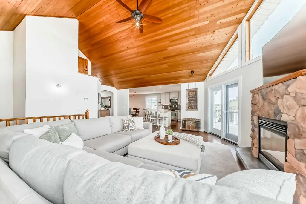 349030 Tamarack Drive E Rural Foothills County AB T1S 5B8