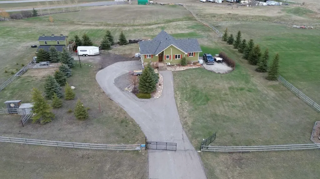 349030 Tamarack Drive E Rural Foothills County AB T1S 5B8