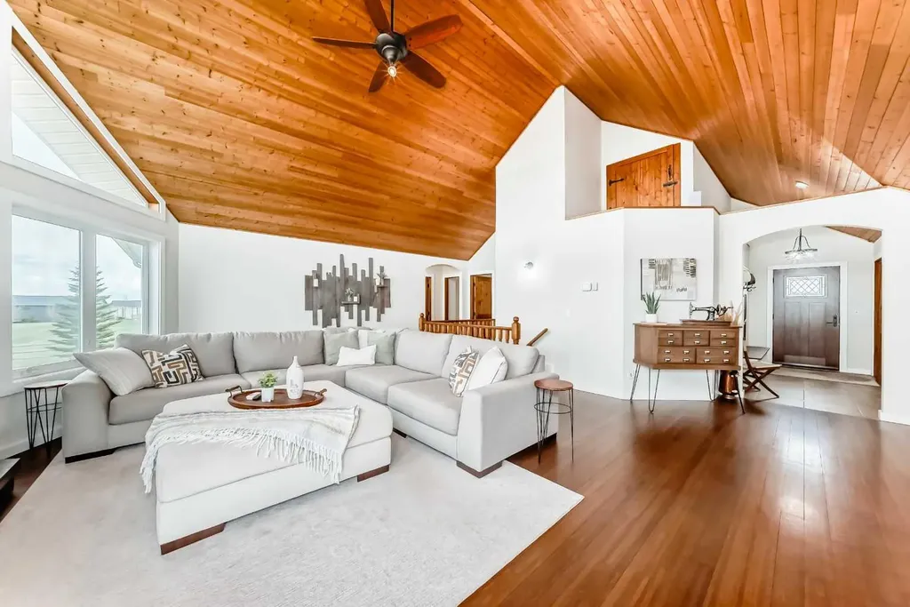 349030 Tamarack Drive E Rural Foothills County AB T1S 5B8