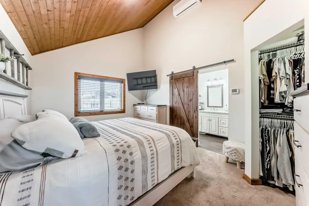349030 Tamarack Drive E Rural Foothills County AB T1S 5B8