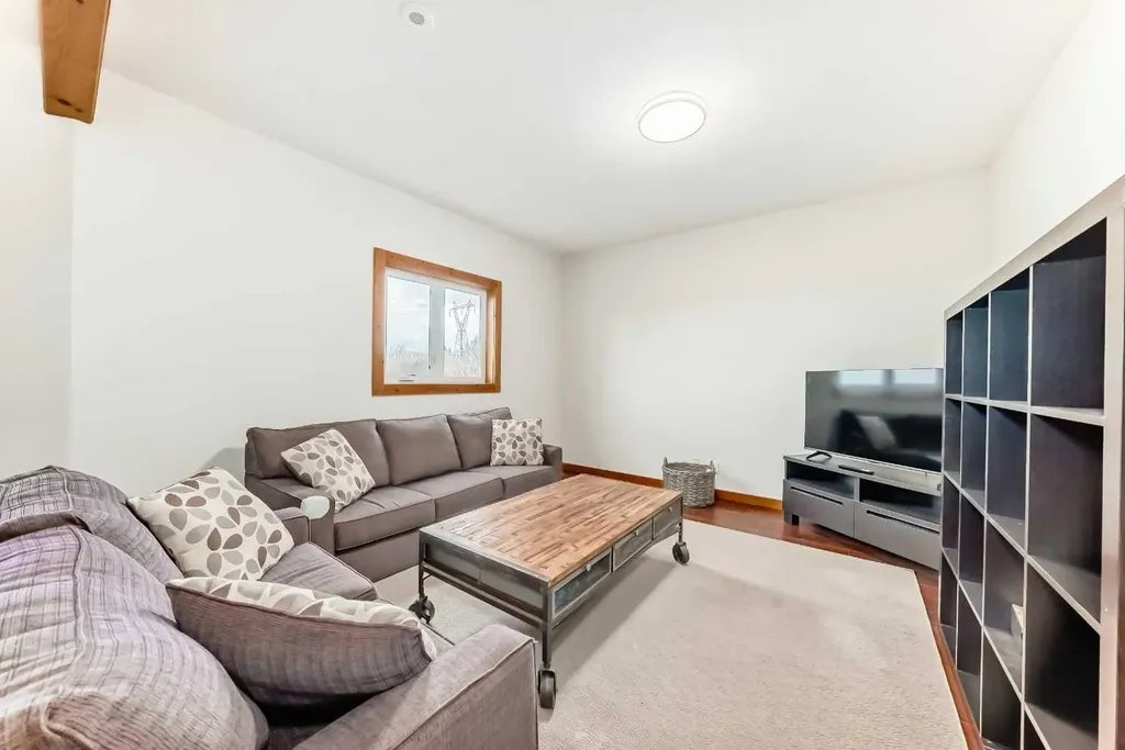 349030 Tamarack Drive E Rural Foothills County AB T1S 5B8