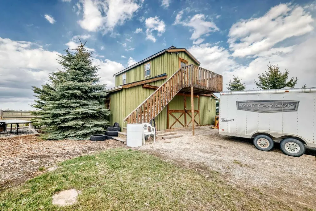 349030 Tamarack Drive E Rural Foothills County AB T1S 5B8