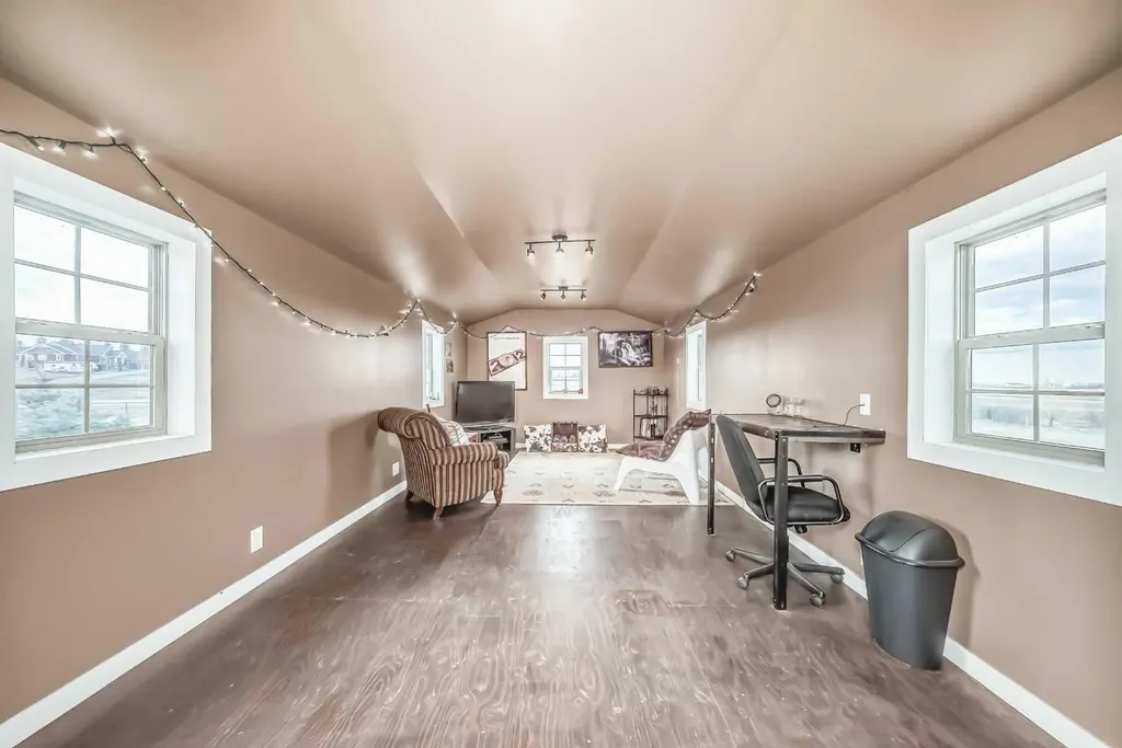 349030 Tamarack Drive E Rural Foothills County AB T1S 5B8