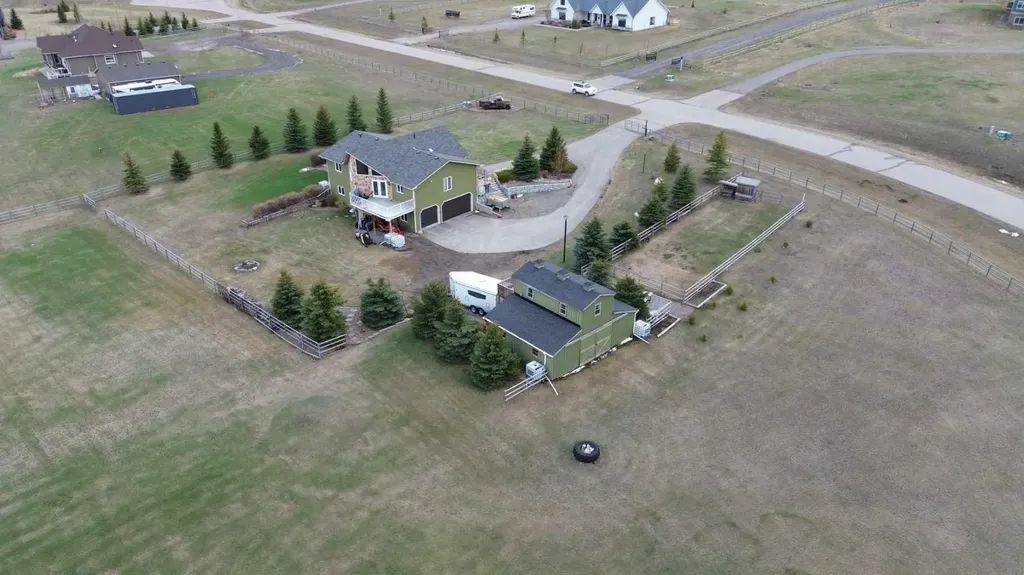 349030 Tamarack Drive E Rural Foothills County AB T1S 5B8