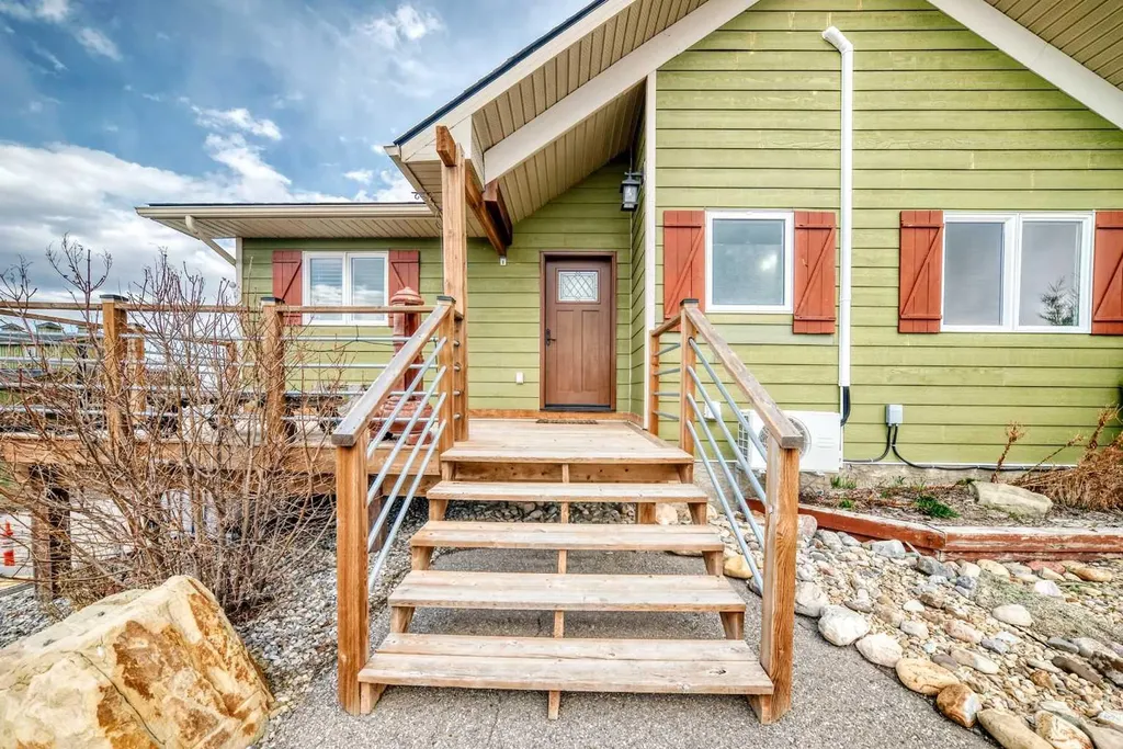 349030 Tamarack Drive E Rural Foothills County AB T1S 5B8