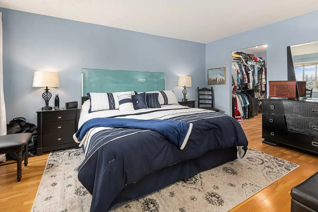 3730 50 Street NW Calgary AB T3A 2V9