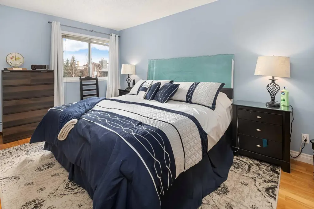 3730 50 Street NW Calgary AB T3A 2V9