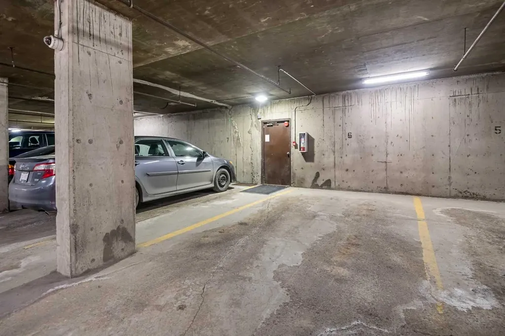 3730 50 Street NW Calgary AB T3A 2V9