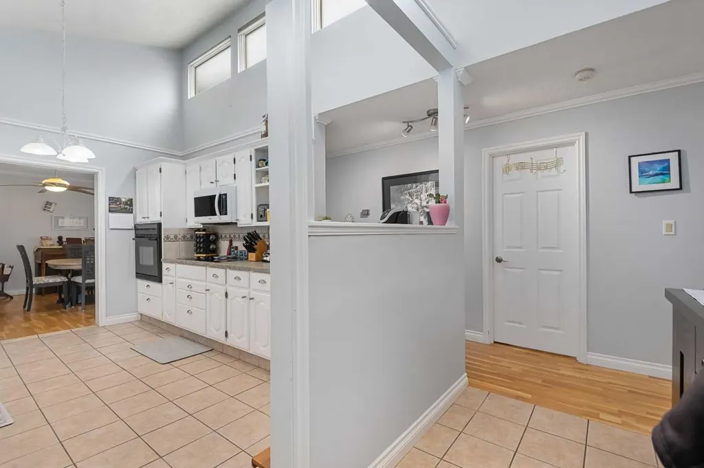 3730 50 Street NW Calgary AB T3A 2V9