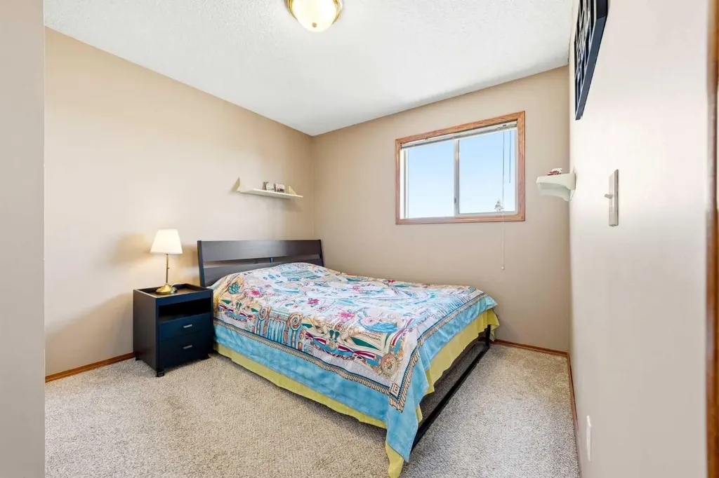 129 Arbour Ridge Circle NW Calgary AB T3G 3Y9
