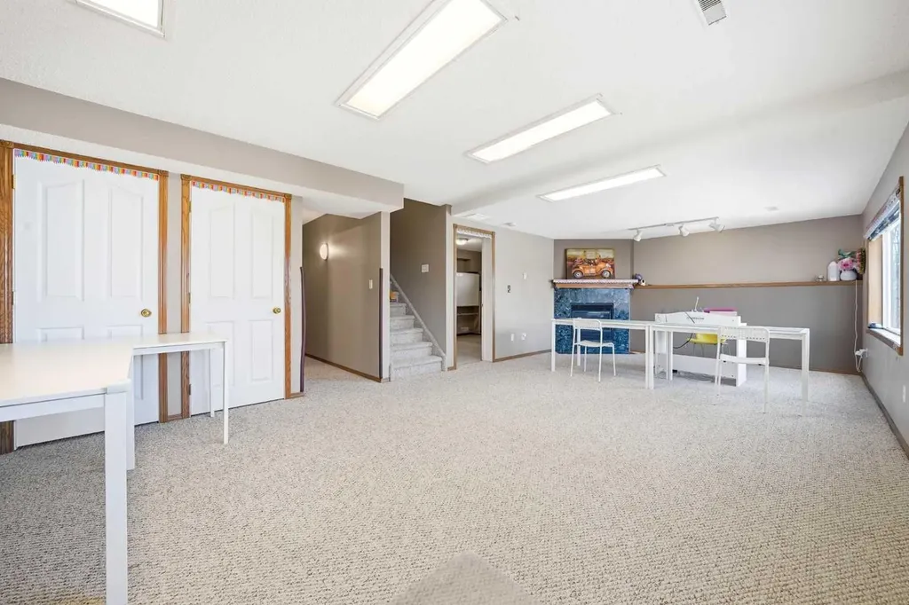129 Arbour Ridge Circle NW Calgary AB T3G 3Y9