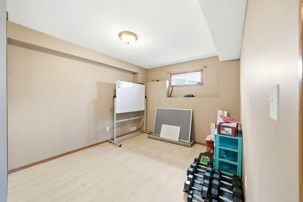 129 Arbour Ridge Circle NW Calgary AB T3G 3Y9