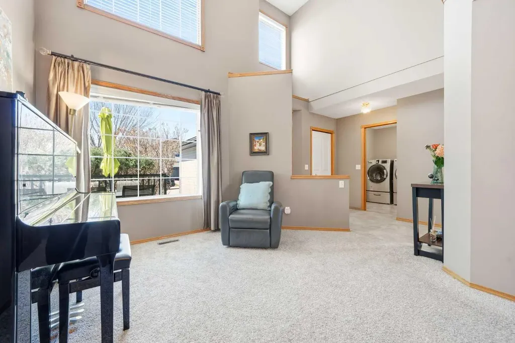 129 Arbour Ridge Circle NW Calgary AB T3G 3Y9