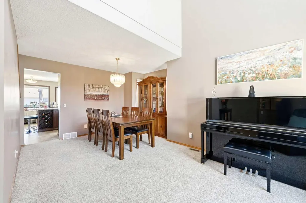 129 Arbour Ridge Circle NW Calgary AB T3G 3Y9