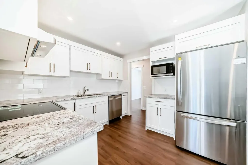 7427 25 Street SE Calgary AB T2C 1A3