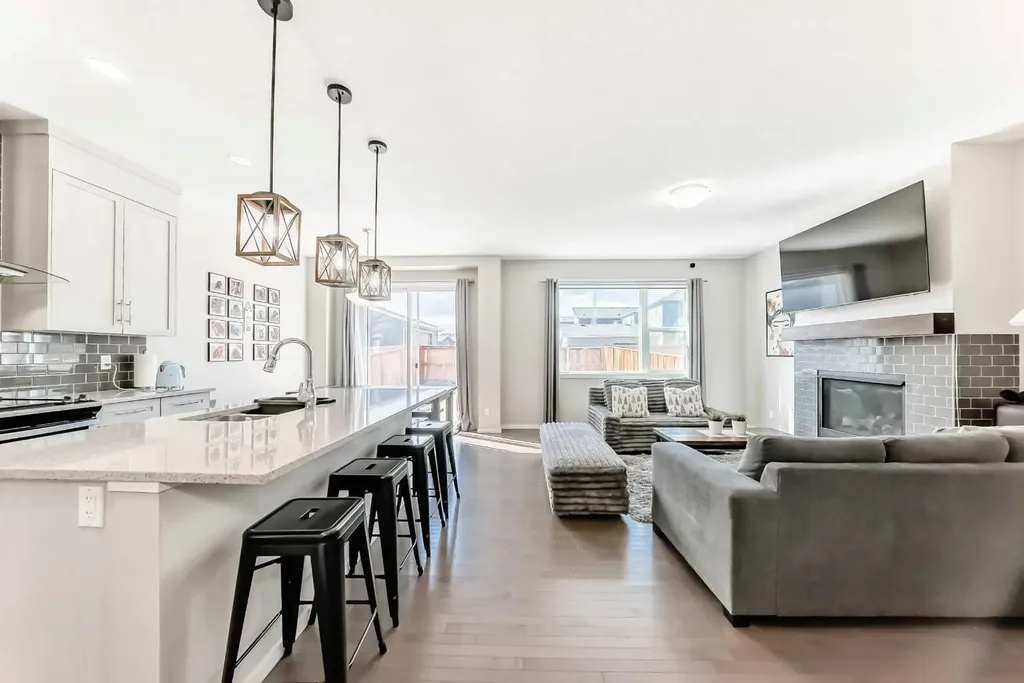 101 Belmont Terrace SW Calgary AB T2X 4H3