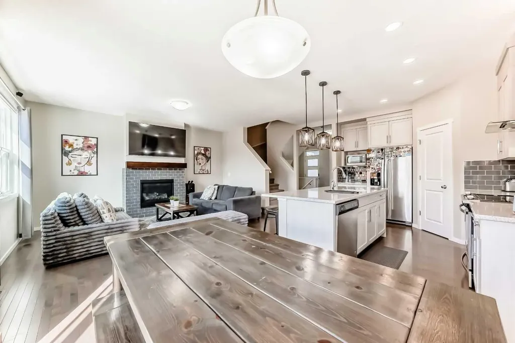 101 Belmont Terrace SW Calgary AB T2X 4H3