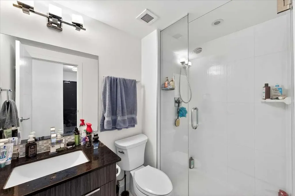 930 6 Avenue SW Calgary AB T2P 1J3