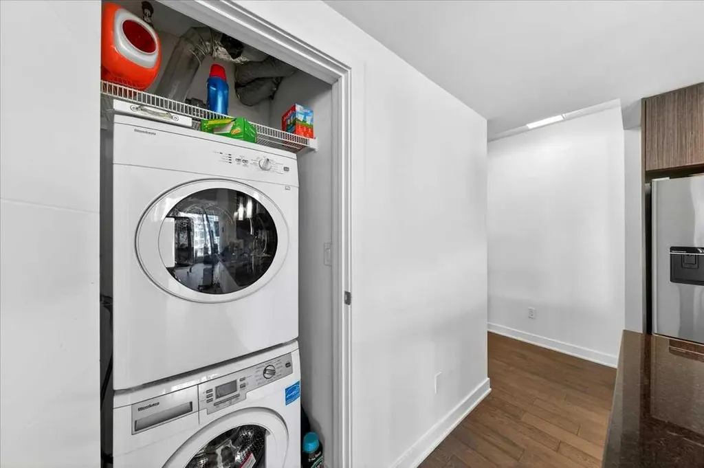 930 6 Avenue SW Calgary AB T2P 1J3