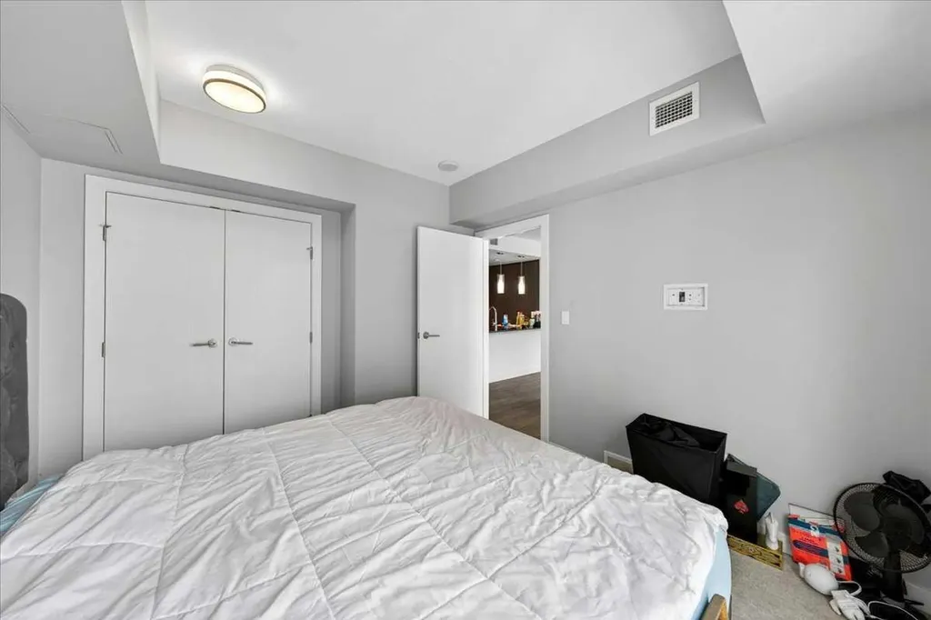 930 6 Avenue SW Calgary AB T2P 1J3