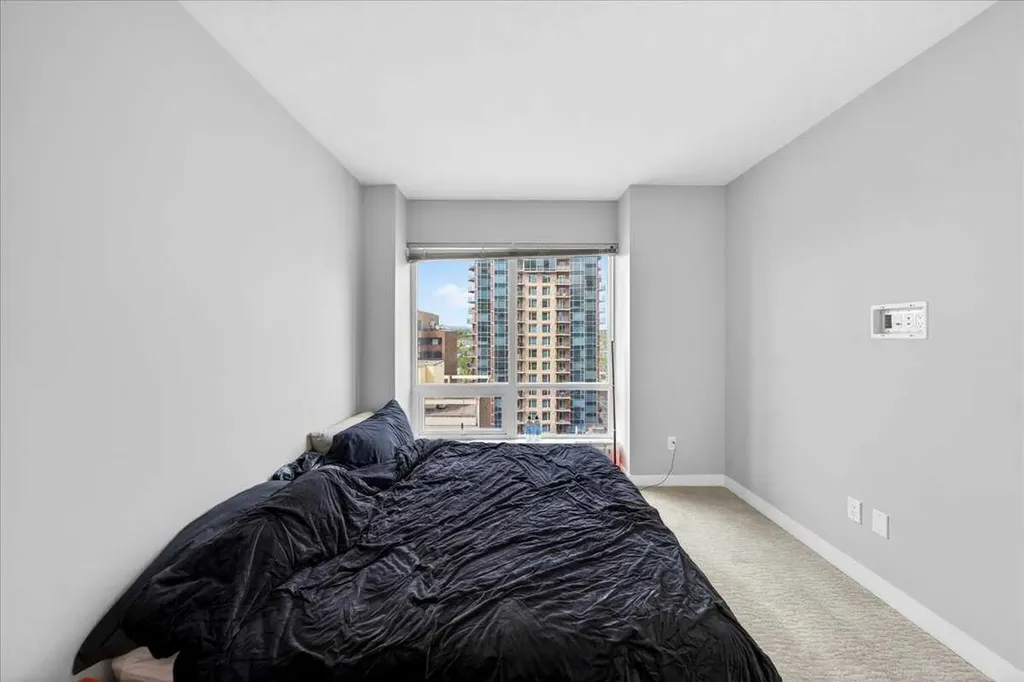 930 6 Avenue SW Calgary AB T2P 1J3