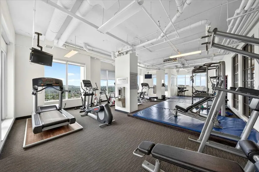 930 6 Avenue SW Calgary AB T2P 1J3
