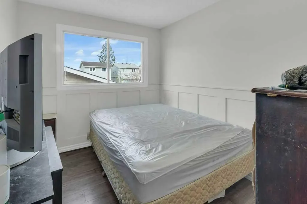 171 Erin Mount Place SE Calgary AB T2B 2T3