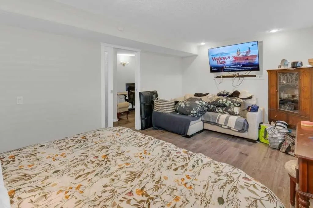 171 Erin Mount Place SE Calgary AB T2B 2T3