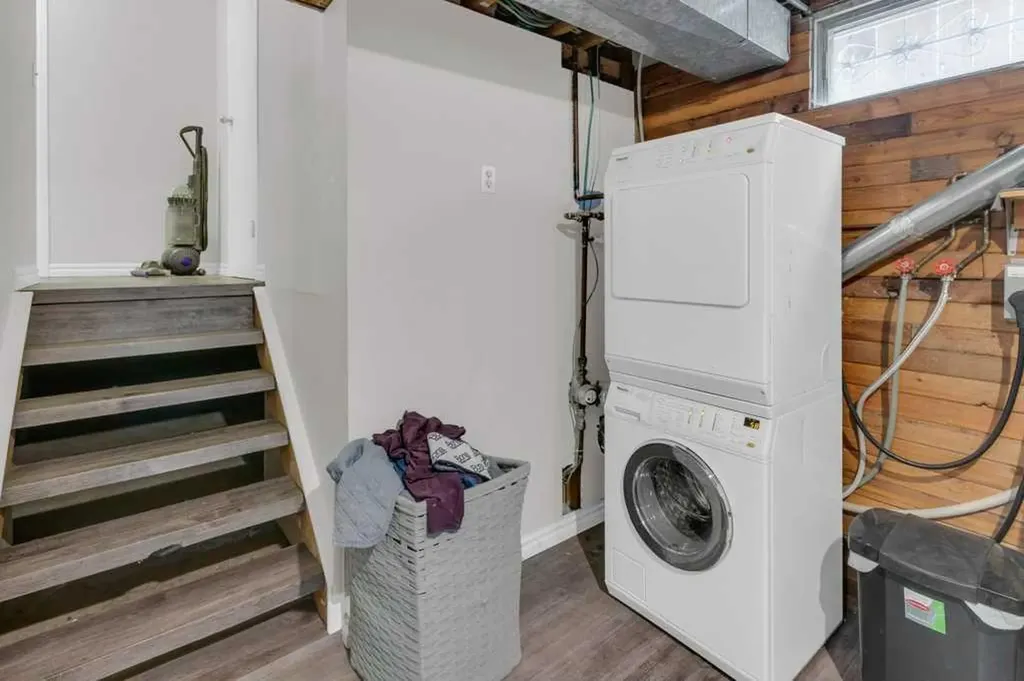 171 Erin Mount Place SE Calgary AB T2B 2T3
