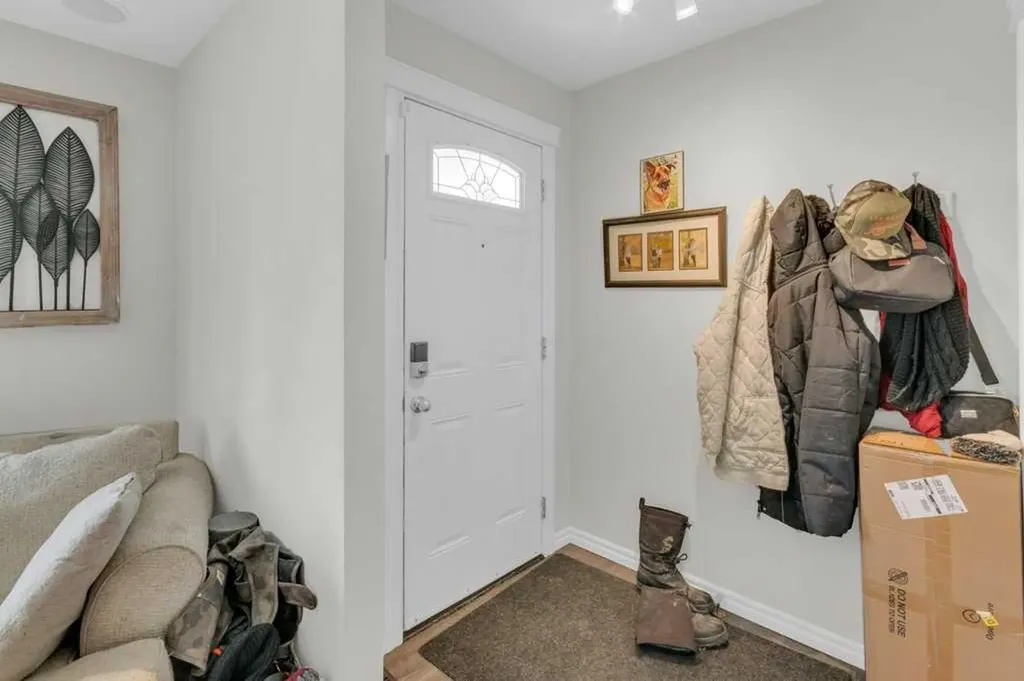 171 Erin Mount Place SE Calgary AB T2B 2T3
